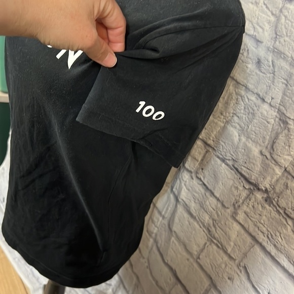 Peloton Black T-Shirt Small Short Sleeves - Picture 3 of 7